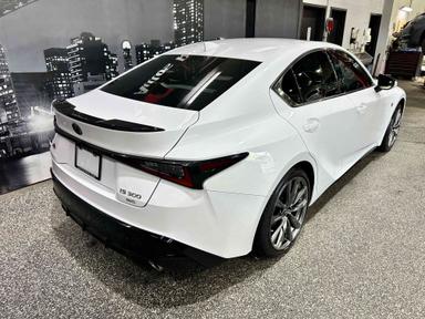 Lexus IS 2022 - Thumbnail 6