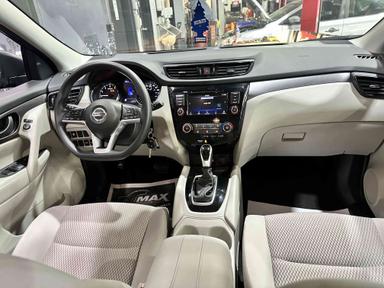 Nissan Qashqai 2023 - Thumbnail 17