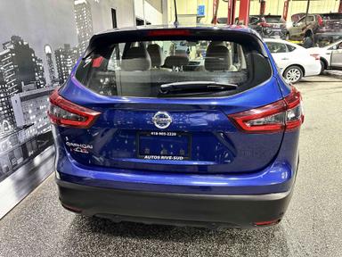 Nissan Qashqai 2023 - Thumbnail 6