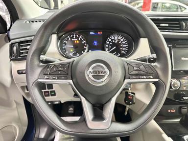 Nissan Qashqai 2023 - Thumbnail 9