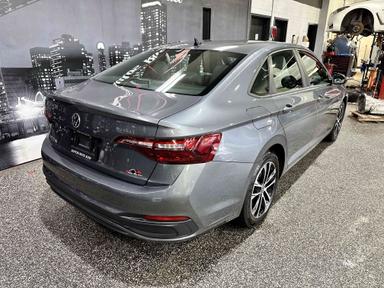 Volkswagen Jetta 2024 - Thumbnail 5