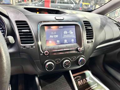 Kia Forte 2018 - Thumbnail 12