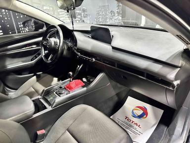 Mazda Mazda3 2019 - Thumbnail 9