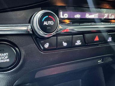 Mazda Mazda3 2019 - Thumbnail 15