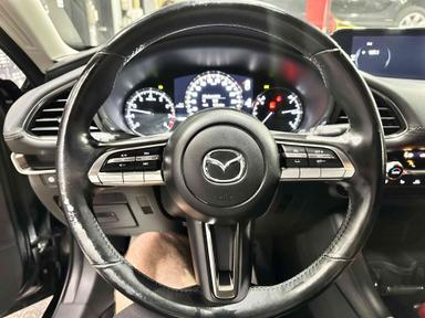 Mazda Mazda3 2019 - Thumbnail 12