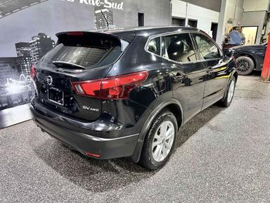 Nissan Qashqai 2019 - Thumbnail 5