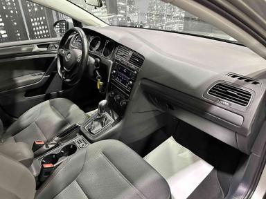 Volkswagen Golf 2019 - Thumbnail 9