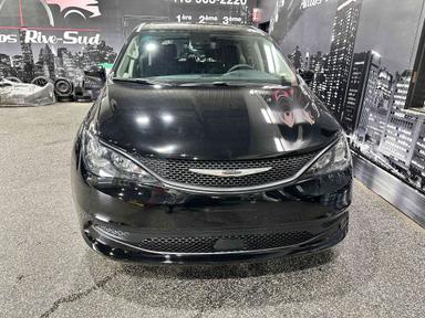 Chrysler Grand Caravan 2024 - Thumbnail 3
