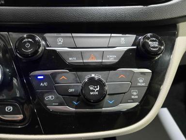 Chrysler Pacifica 2019 - Thumbnail 15
