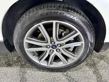 Ford Edge 2022 - Thumbnail 4