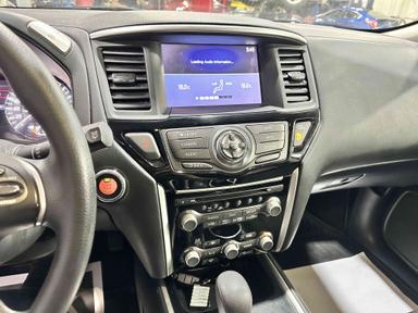 Nissan Pathfinder 2017 - Thumbnail 14