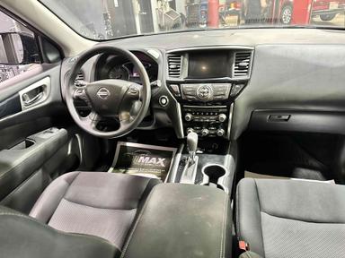 Nissan Pathfinder 2017 - Thumbnail 8