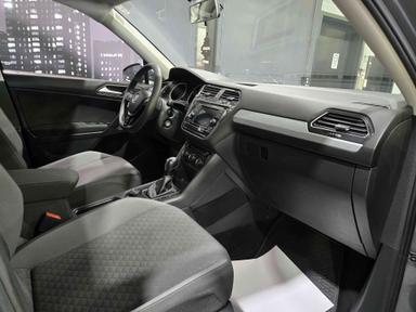 Volkswagen Tiguan 2019 - Thumbnail 9