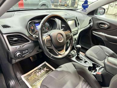 Jeep Cherokee 2021 - Thumbnail 9