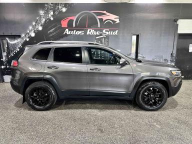 Jeep Cherokee 2019 - Thumbnail 1
