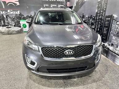 Kia Sorento 2017 - Thumbnail 3
