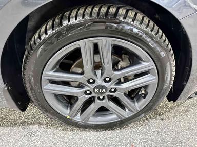 Kia Forte 2021 - Thumbnail 20