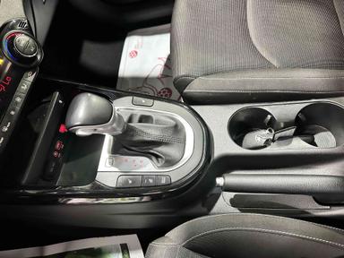 Kia Forte 2021 - Thumbnail 17