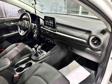 Kia Forte 2019 - Thumbnail 9