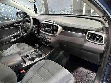 KIA Sorento 2017 - Thumbnail 9