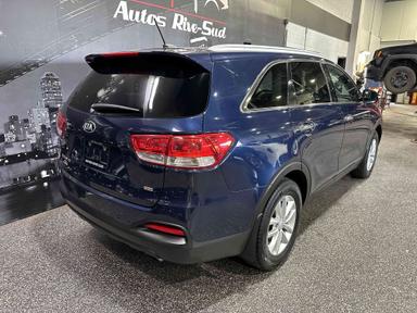 KIA Sorento 2017 - Thumbnail 4