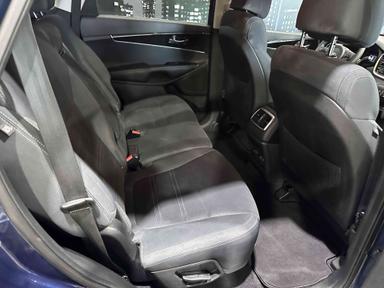 KIA Sorento 2017 - Thumbnail 11