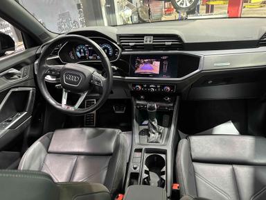 Audi Q3 2022 - Thumbnail 9