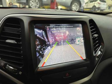 Jeep Cherokee 2016 - Thumbnail 18