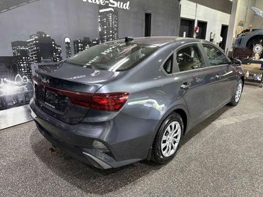 Kia Forte 2022 - Thumbnail 4