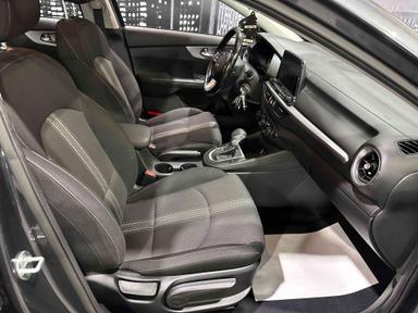 Kia Forte 2022 - Thumbnail 10