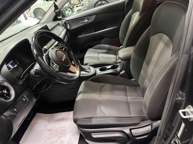 Kia Forte 2022 - Thumbnail 6