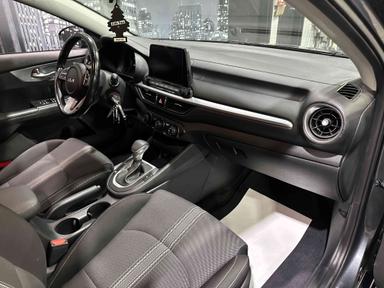 Kia Forte 2022 - Thumbnail 9