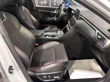 Genesis G70 2021 - Thumbnail 10