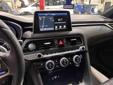 Genesis G70 2021 - Thumbnail 13