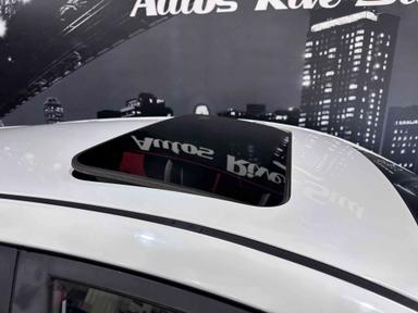 Hyundai Accent Hatchback 2016 - Thumbnail 4