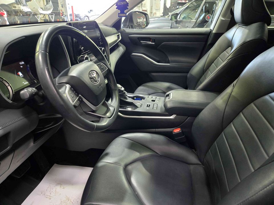 Toyota Highlander 2024 - Image 8