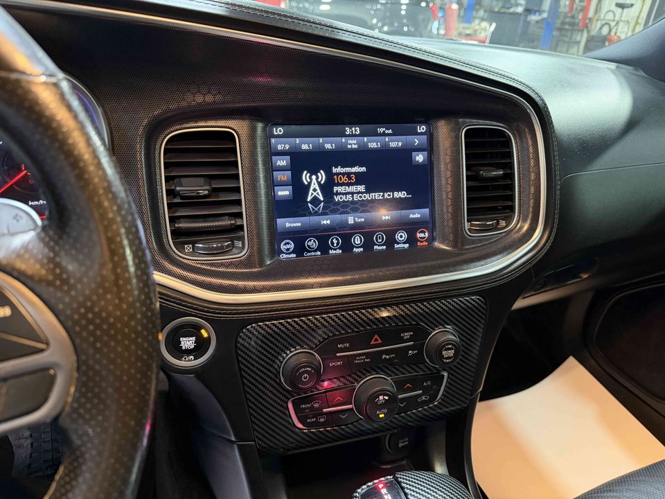 Dodge Charger 2020 - Image 13