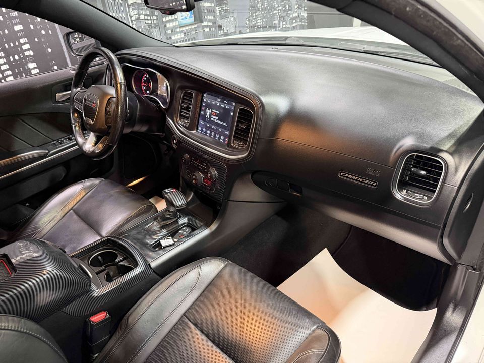 Dodge Charger 2020 - Image 9