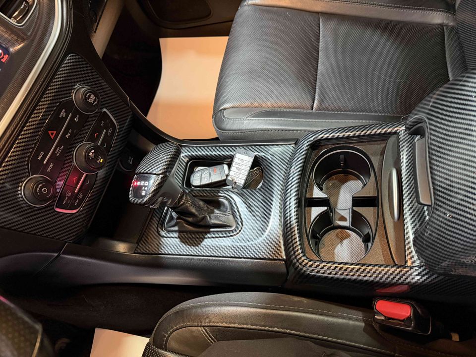 Dodge Charger 2020 - Image 16