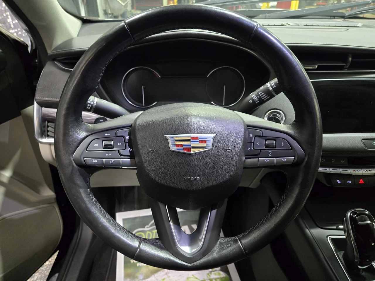 2021 Cadillac XT4 AWD Luxury Image principale