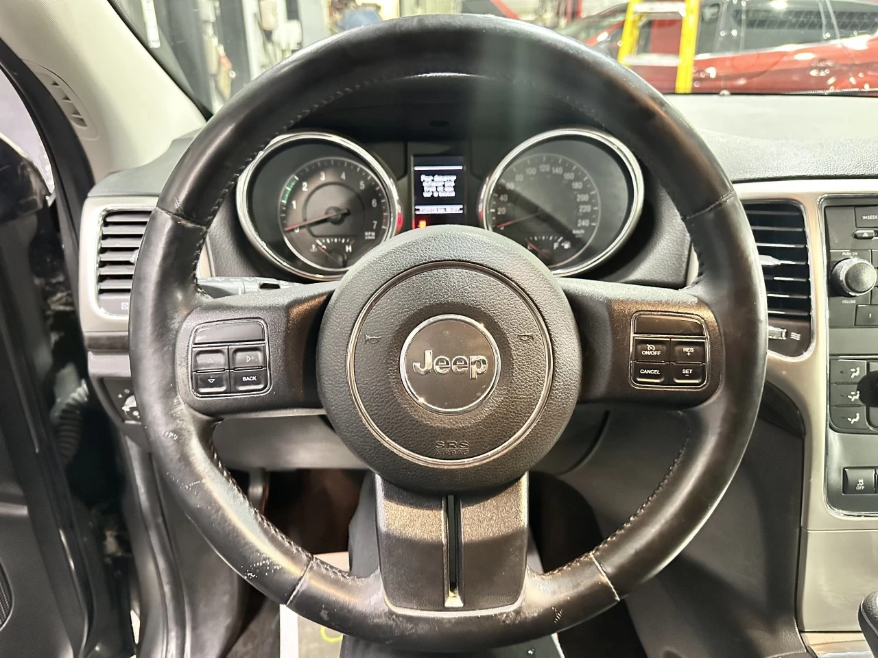 2012 Jeep Grand Cherokee Laredo 4X4 Image principale