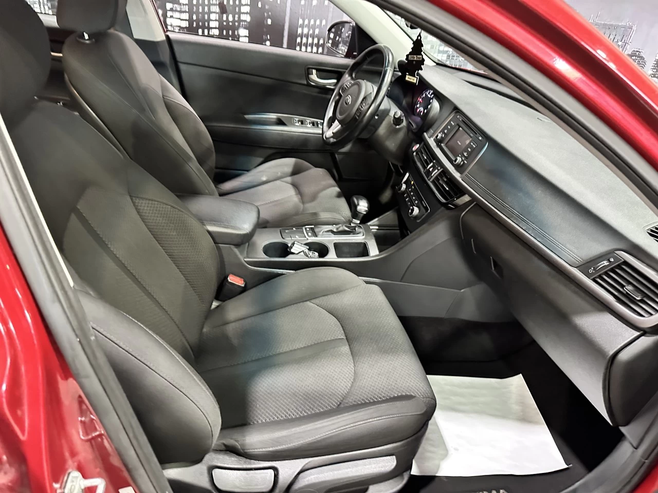 2016 Kia Optima LX+ AUTOMATIQUE Image principale