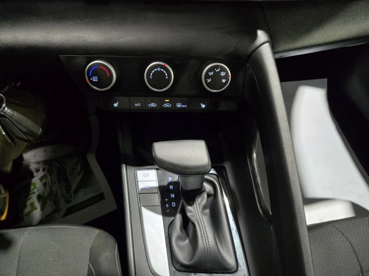 2023 Hyundai Elantra Essential IVT Main Image