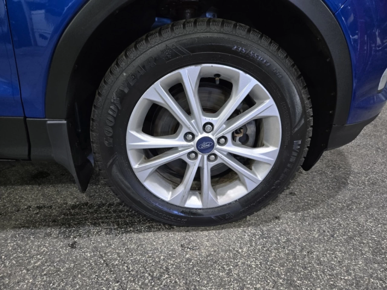 2019 Ford Escape SEL 4WD Main Image
