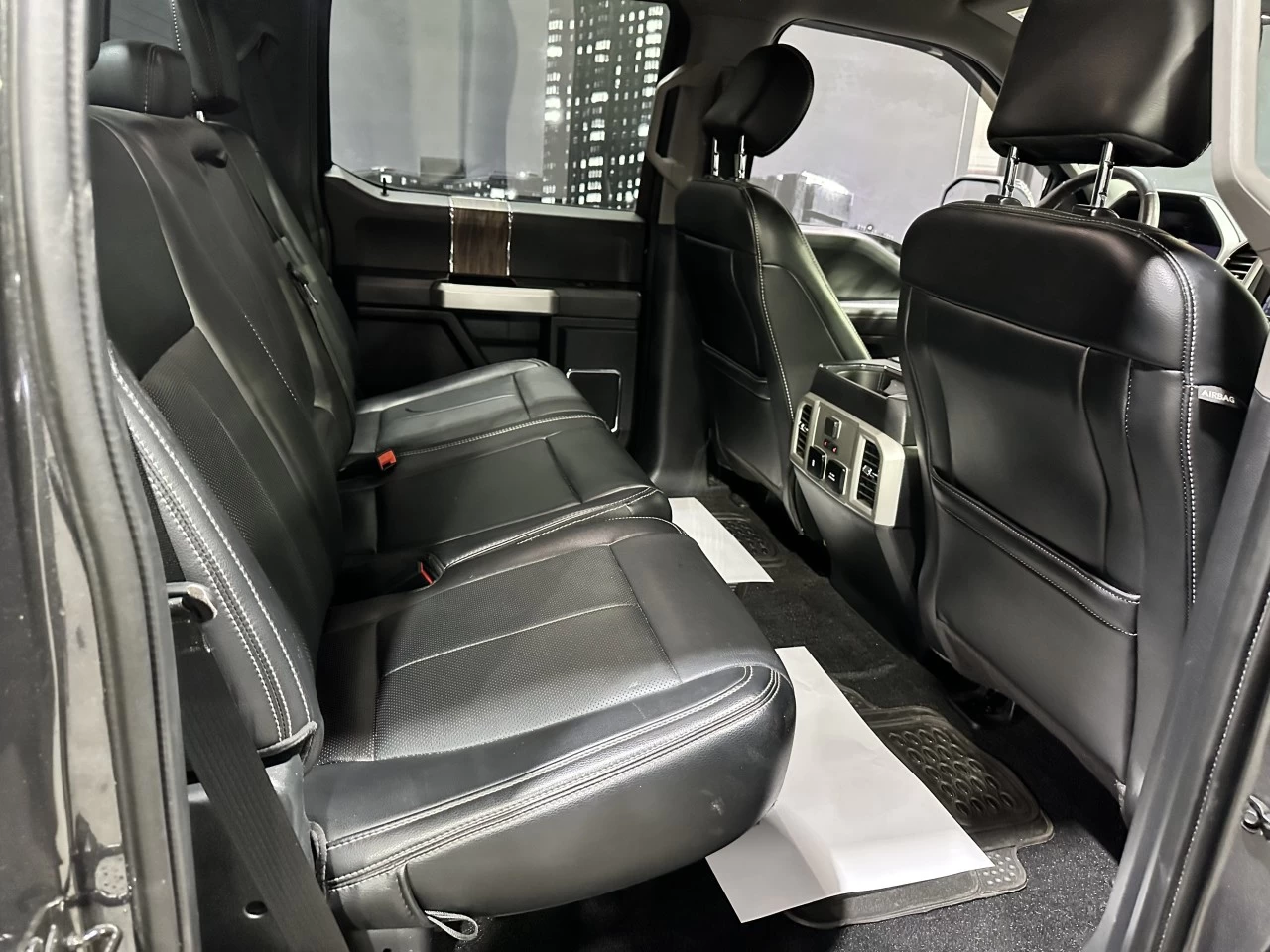 2019 Ford F-150 LARIAT 4X4 CREW FULL CUIR NAV Main Image