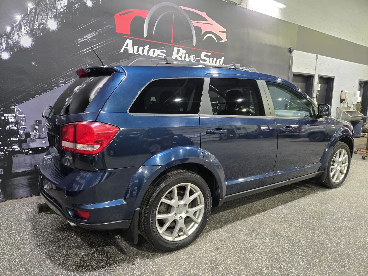 2013 Dodge Journey CREW TRÈS PROPRE Main Image