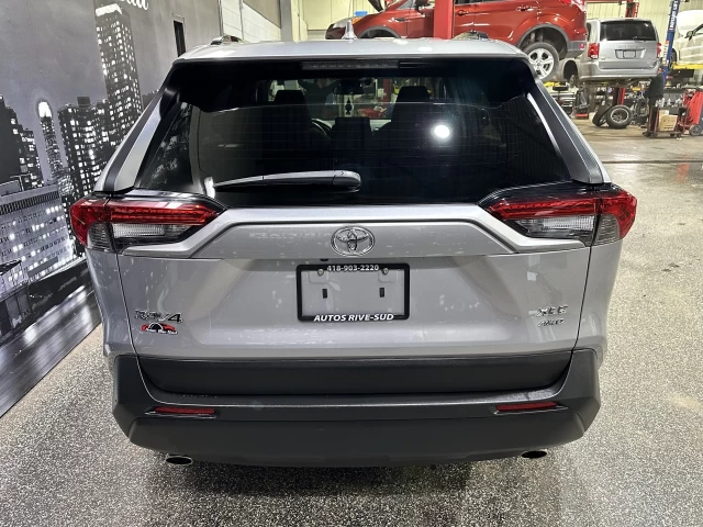Toyota RAV4 XLE AWD TOIT BAS KILO 2022