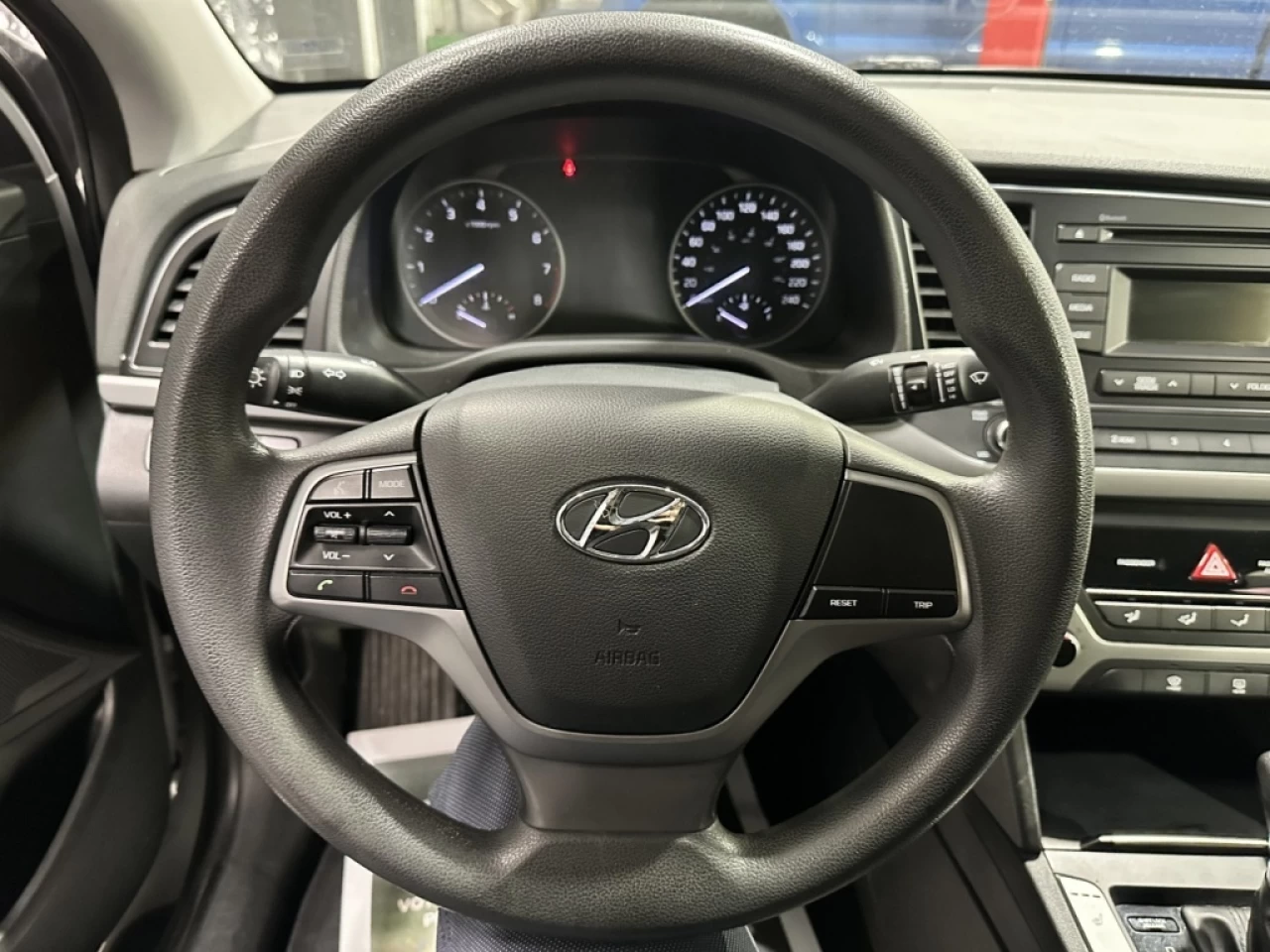 2018 Hyundai Elantra LE AUTOMATIQUE A/C BANC CHAUFF. Image principale