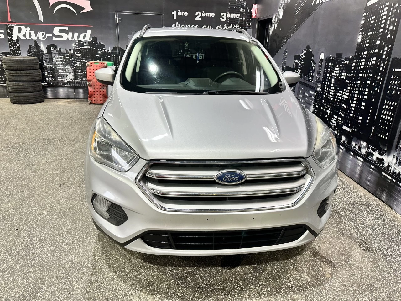 2017 Ford Escape SE AWD Main Image