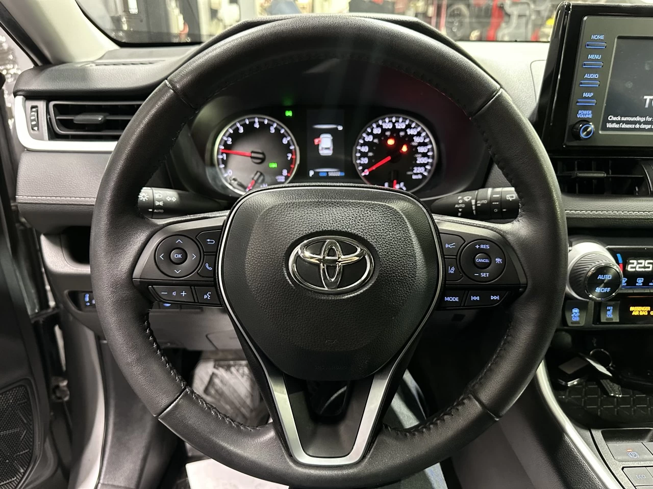 2022 Toyota RAV4 XLE AWD TOIT BAS KILO Main Image